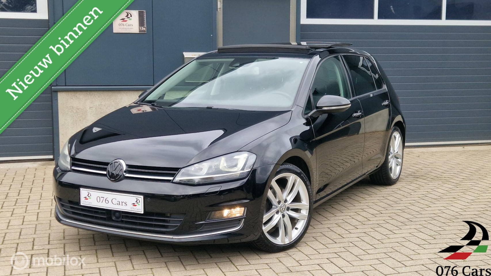 Volkswagen Golf - 1.4 TSI ACT DSG Highline / BOM VOL / PANO / CAMERA / STANDKACHEL / KEYLESS / DEALERONDERHO - AutoWereld.nl