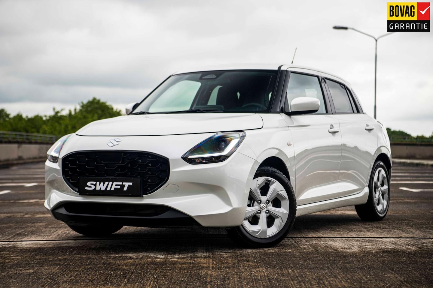 Suzuki Swift - 1.2 Select Smart Hybrid | Airco | Apple CarPlay | Adaptive Cruise Control | Navigatie | Ca - AutoWereld.nl