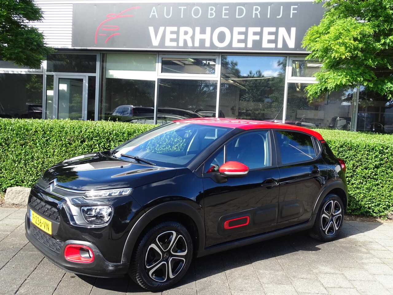 Citroën C3 - 1.2 PureTech Feel - CARPLAY - NAVIGATIE - XENON - CRUISE / CLIMATE CONTROL - LANE ASSIST - AutoWereld.nl