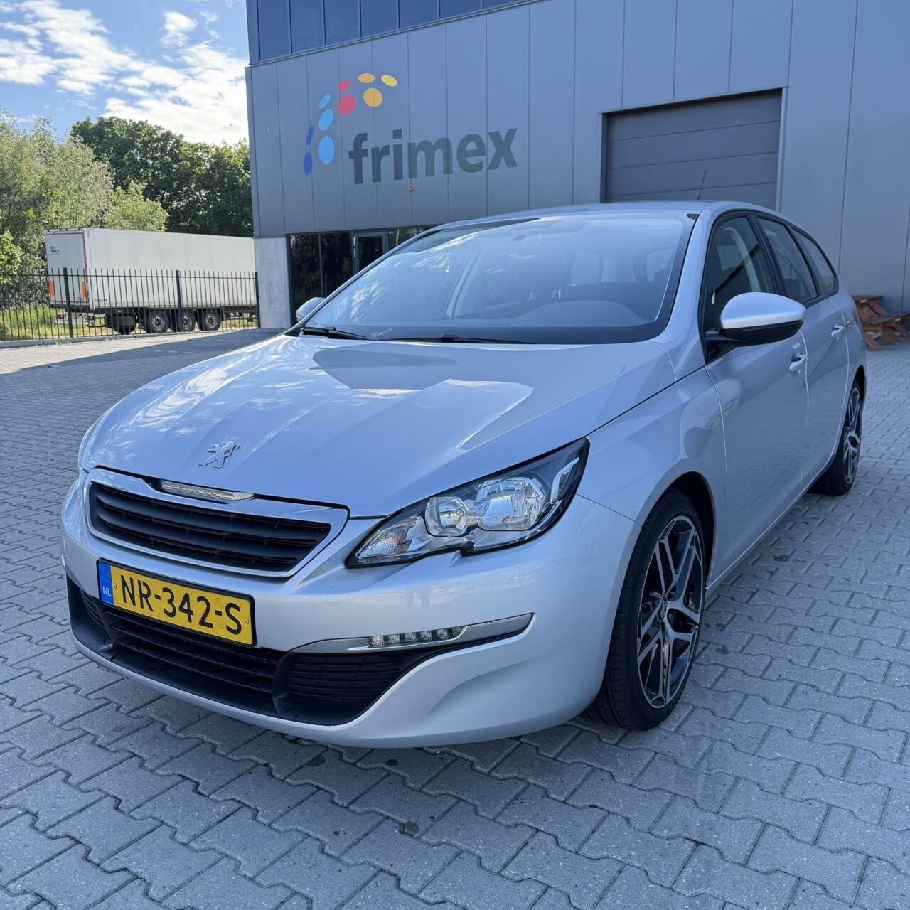 Peugeot 308 SW - 1.2 2017 | Airco | Navi | Pdc | NW APK - AutoWereld.nl
