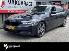 BMW 5-serie Touring - 530e Executive 18"/Leder/Dodehoek/Adaptieve cruise/Camera/Stoel + stuurverwarming/Apple Ca
