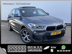 BMW X2 - 20i 192pk M-Sport Vol Pano HUD LeerSport Zwarte Hemel