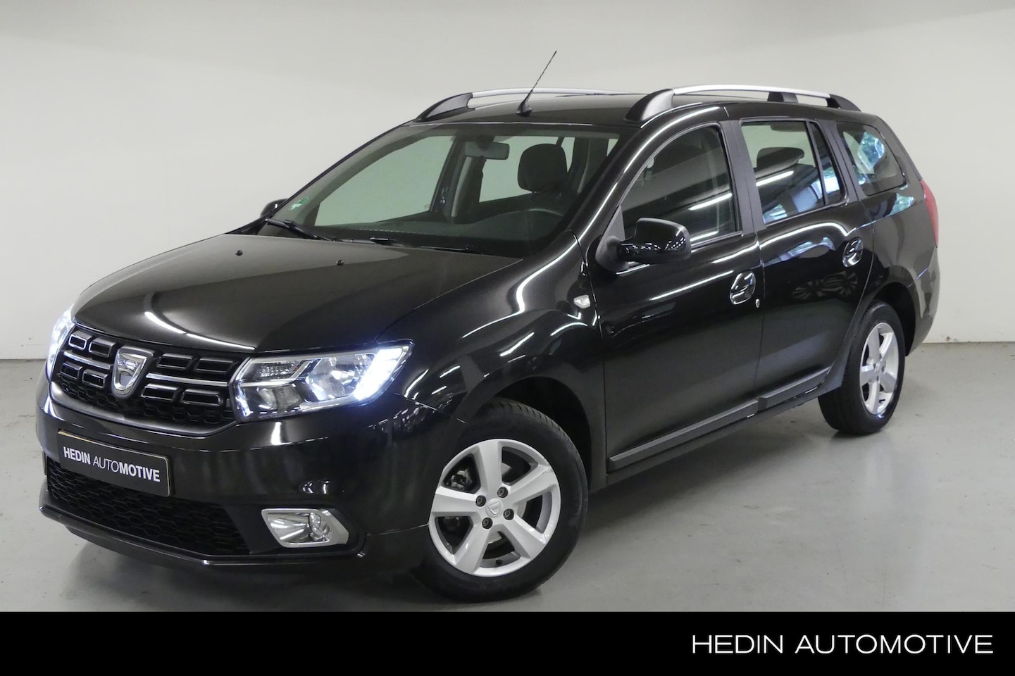 Dacia Logan MCV - TCe 90 Laureate | MediaNav Multimedia & Navigatie | Camera | Parkeersensoren | Lichtmetale - AutoWereld.nl