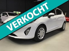 Ford Fiesta - 1.1 Trend I 1e Eigen I Dealer Onderh I New Apk 2 Jr + Kln Brt I Carplay I Airco I Cruise C