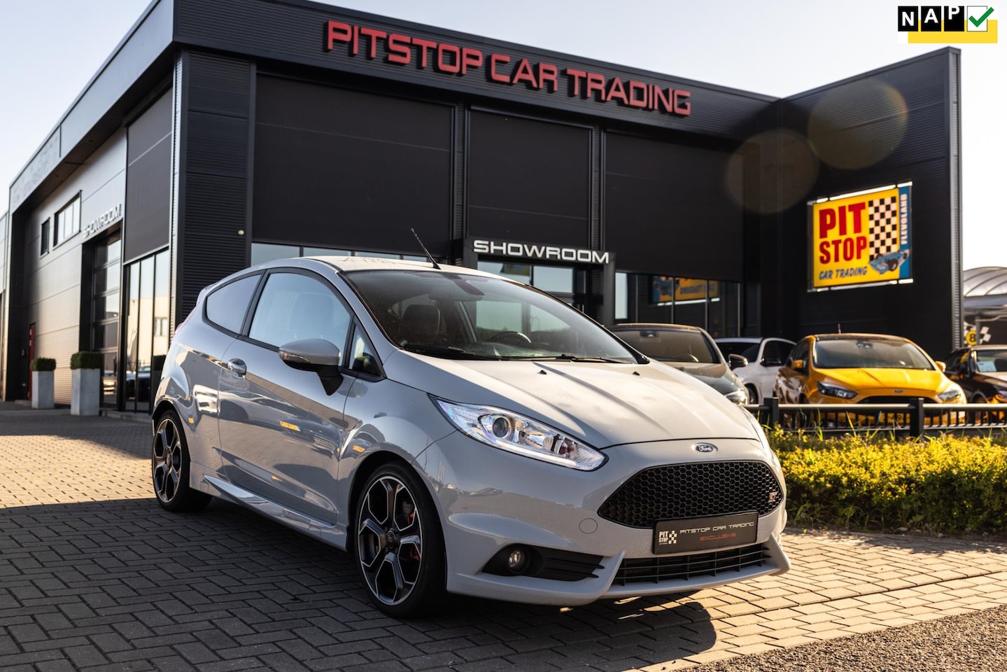 Ford Fiesta - 1.6 ST200, 200PK, Cruise, Winterpakket, Nieuwstaat! - AutoWereld.nl