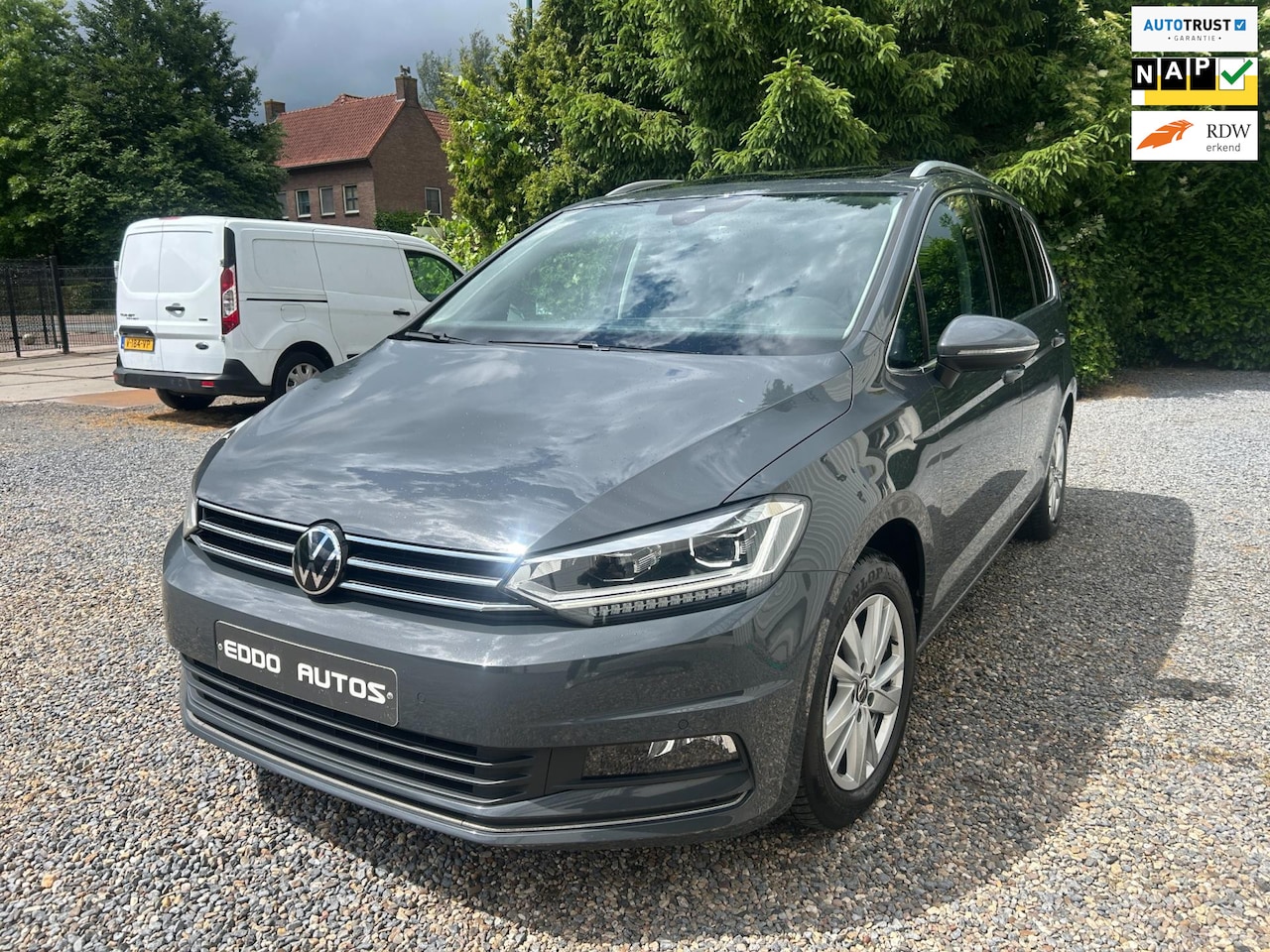Volkswagen Touran - 1.5 TSI Highline 7p Led Virt. C 16900 netto - AutoWereld.nl