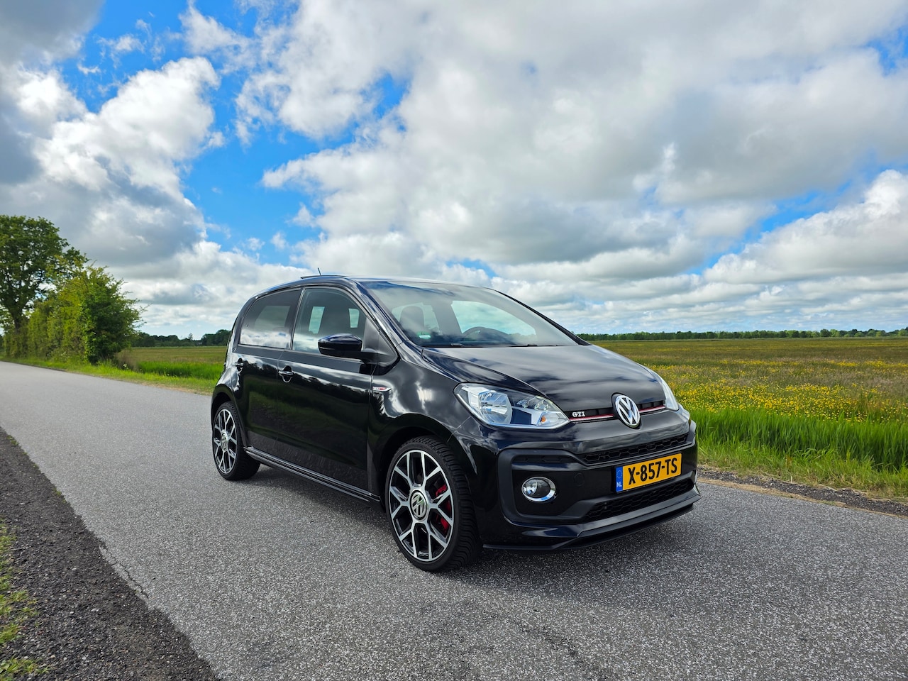 Volkswagen Up! - 1.0 TSI GTI - AutoWereld.nl