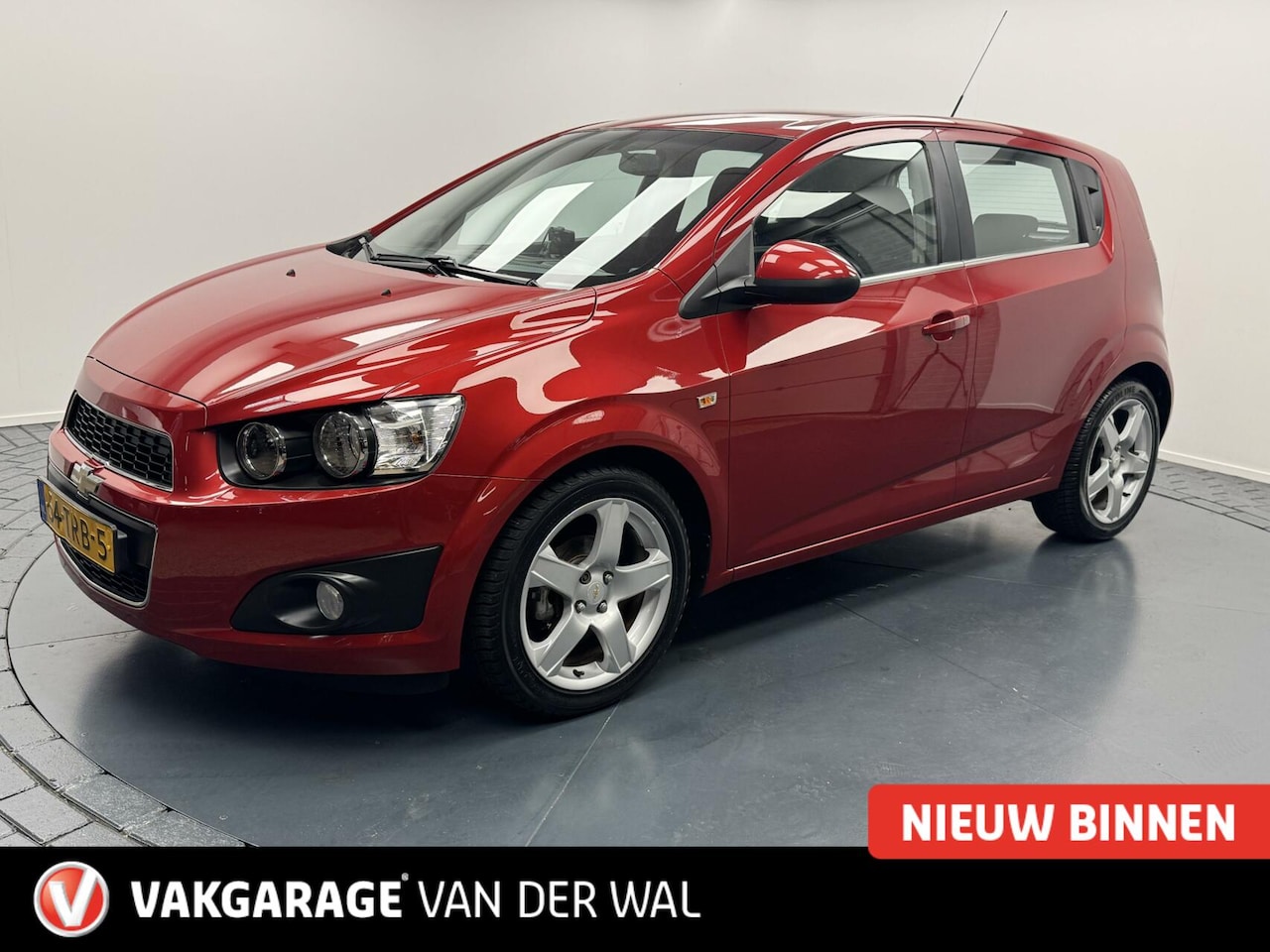 Chevrolet Aveo - 1.4i Cr.contr-Clima-Trekhaak-Parkeersensoren-Lm17''velgen - AutoWereld.nl