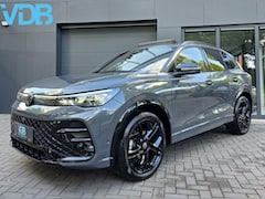 Volkswagen Tiguan - 1.5 eTSI R-Line BLACKEDITION MEMORY PANO
