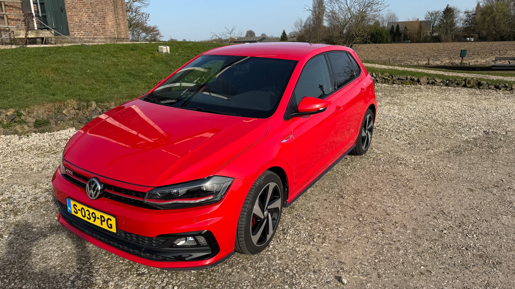 Volkswagen Polo - 2.0 TSI GTI - AutoWereld.nl