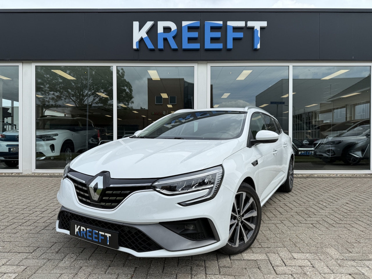 Renault Mégane E-Tech - Estate 1.6 Plug-In Hybrid 160 R.S. Line . - AutoWereld.nl