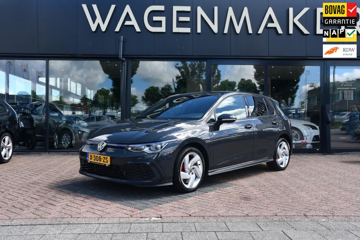 Volkswagen Golf - 1.4 eHybrid GTE AUT|NAV|ACC|Stoelvw|DealerOH - AutoWereld.nl