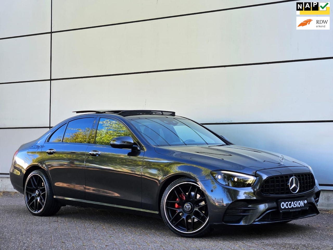 Mercedes-Benz E-klasse - 220 d AMG Line Pano |360° |Sfeer |Burmester |Memory |Full Option - AutoWereld.nl