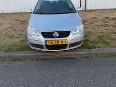 Volkswagen Polo - 1.4-16V Comfortline
