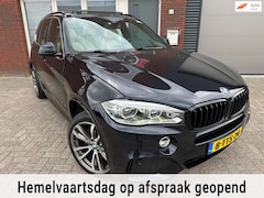 BMW X5 - XDrive35i High Executive / Leder / Pano / Navi / Camera / Memory