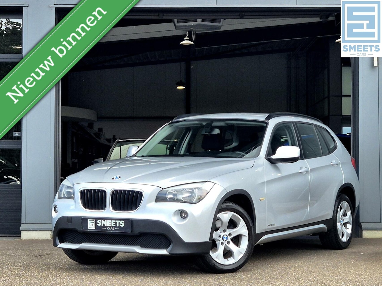 BMW X1 - xDrive20i Business 184PK |4WD|Nav|Camera|Clima|Cruise - AutoWereld.nl