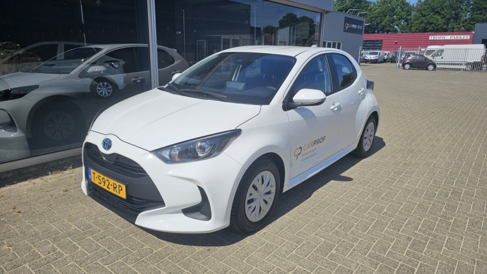 Toyota Yaris - 1.5 Hybride Active NLauto | All-in | NAVI | Dealeronderhouden - AutoWereld.nl