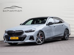 BMW 5-serie - 530e M-Sport Pro, Pano, Head-Up, HArman-Kardon, Brooklyn Grey 2024