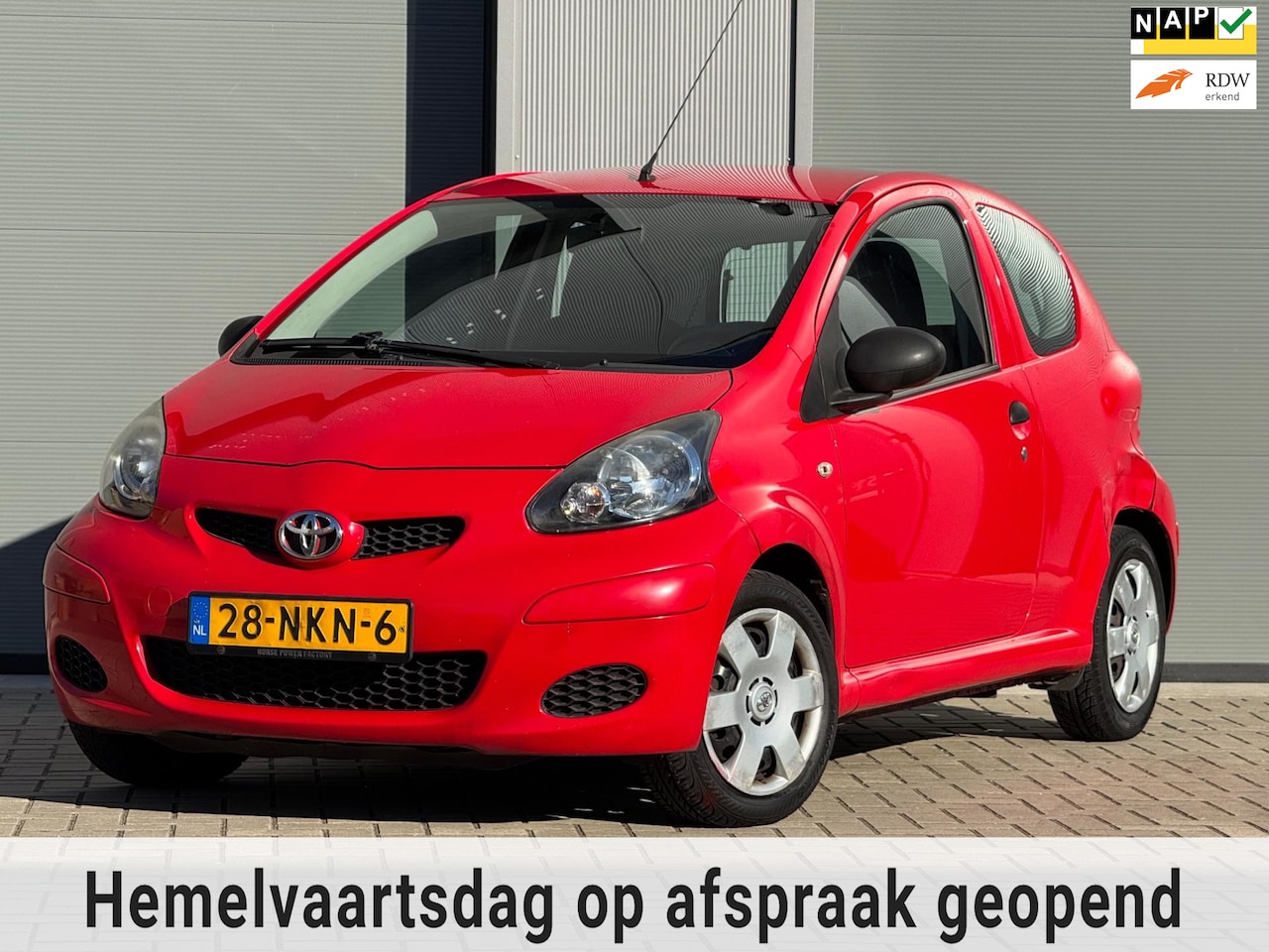 Toyota Aygo - 1.0-12V Access 1.0-12V Access - AutoWereld.nl