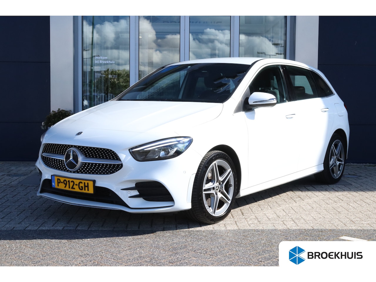 Mercedes-Benz B-klasse - 250 e AMG Line | Cruise Control | Trekhaak | Stoelverwarming | Camera | Alcantara | Keyles - AutoWereld.nl