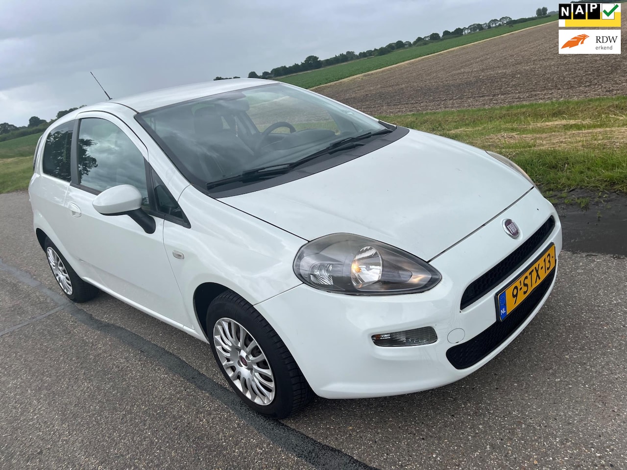 Fiat Punto Evo - 1.2 Pop / 2012 airco! - AutoWereld.nl