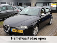 Alfa Romeo 147 - 1.6 T.Spark Veloce Business Beige Leder NAV Tel Cruise Climate