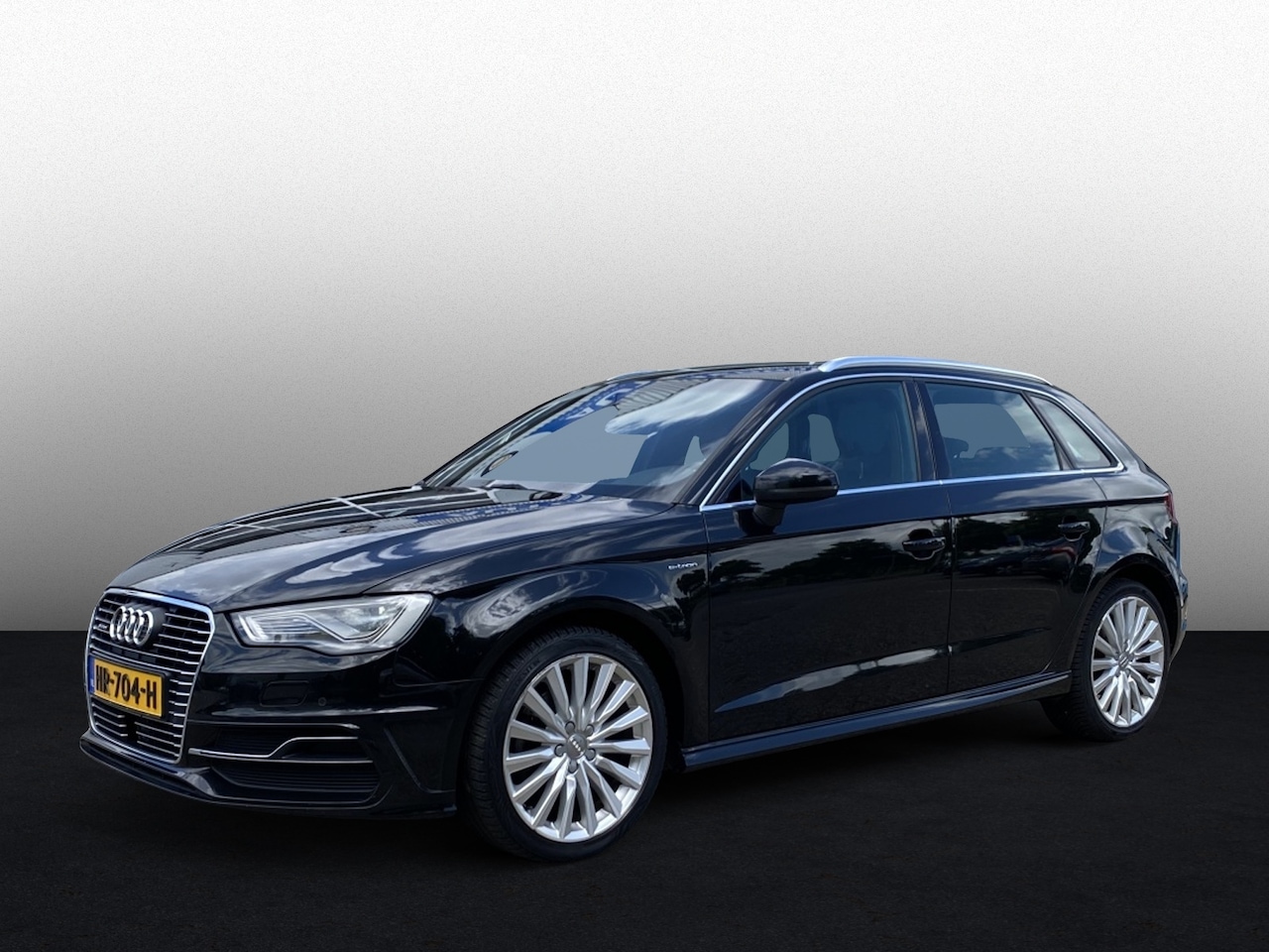 Audi A3 Sportback - 1.4 e-tron Amb. PL+ S-line/Airco/Cruise/18inch/Stoelverw. - AutoWereld.nl
