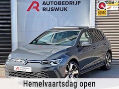 Volkswagen Golf - 1.4 eHybrid GTE Pano/HuD/Camera/Matrix