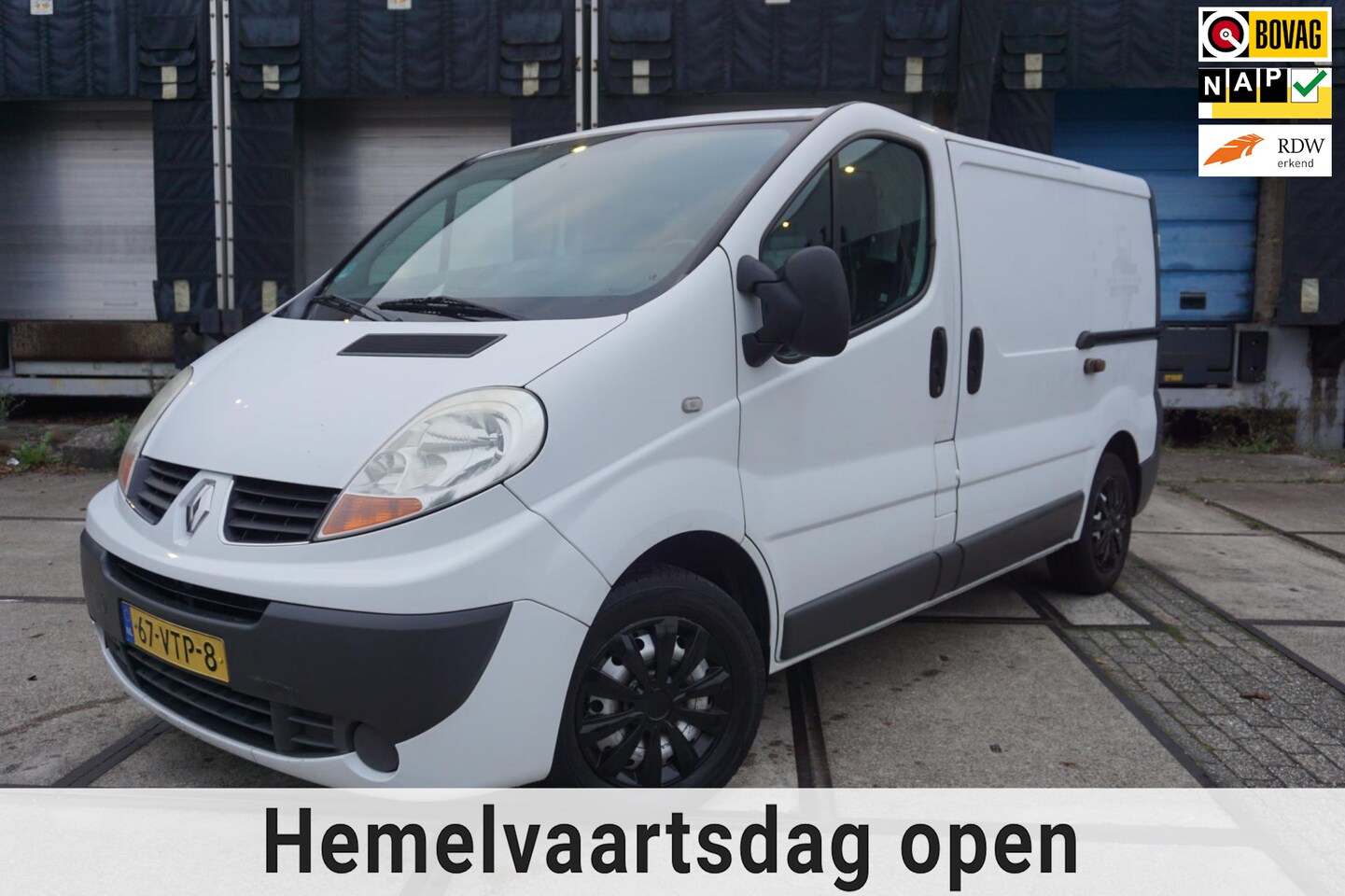Renault Trafic - 2.0 dCi T27 L1H1 Générique DC 2.0 dCi T27 L1H1 Générique DC 2x schuifdeur - AutoWereld.nl