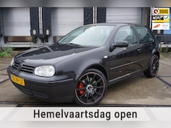 Volkswagen Golf - 2.3 V5 Highline * Cruise * Clima