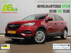 Opel Grandland X - 1.2 Turbo Business Executive 131PK Automaat Trekhaak Keyless Comfortstoelen 18 inch LMV Na