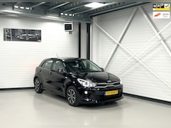 Kia Rio - 100 PK ComfortPlusLine Navigator CarPlay/CruiseC/PDC/Camera/Nav/Elektrisch-pakket/Armsteun