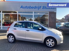 Toyota Yaris - 1.3 VVT-i Terra 5 Drs. Airco