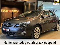 Opel Astra - 1.6 Sport | Xenon | Led | Navi | Stoel/stuurverw,