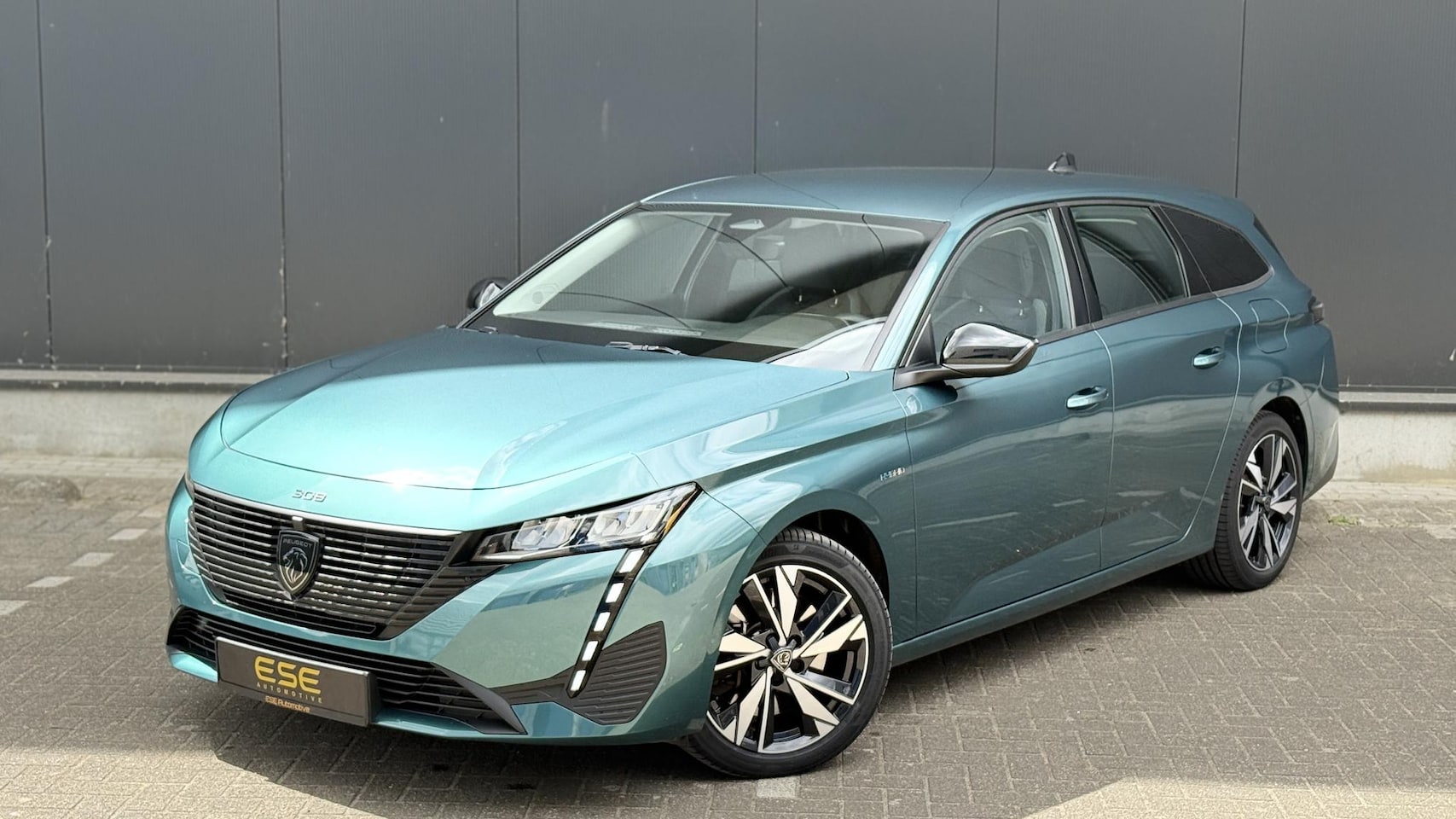 Peugeot 308 - 1.6 HYbrid 180 Allure Pack Business | Navi | Stoelverwarming - AutoWereld.nl