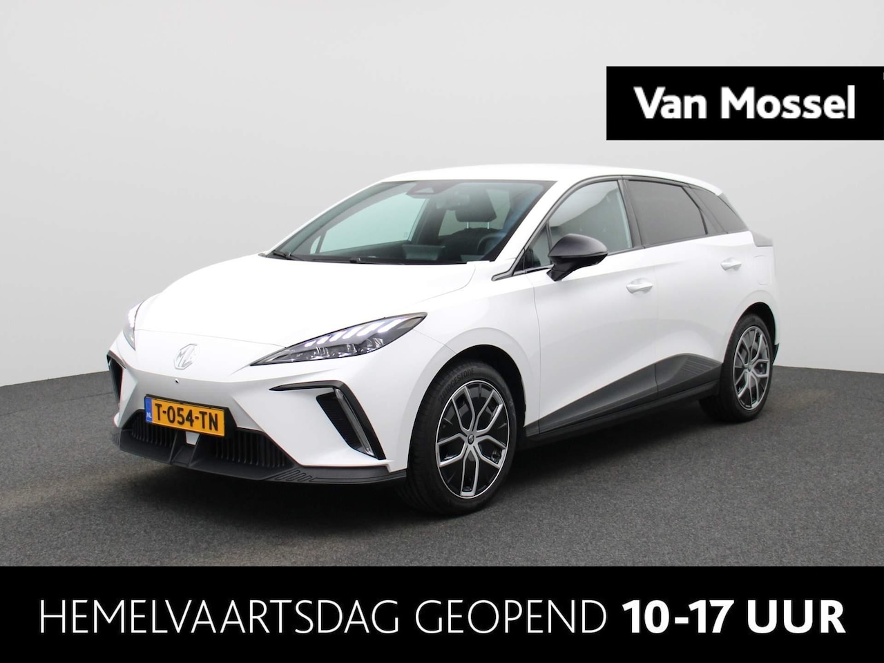 MG MG4 Electric - Long Range Comfort 64 kWh | Apple CarPlay | Camera | Led Koplampen | Climate Control | - AutoWereld.nl