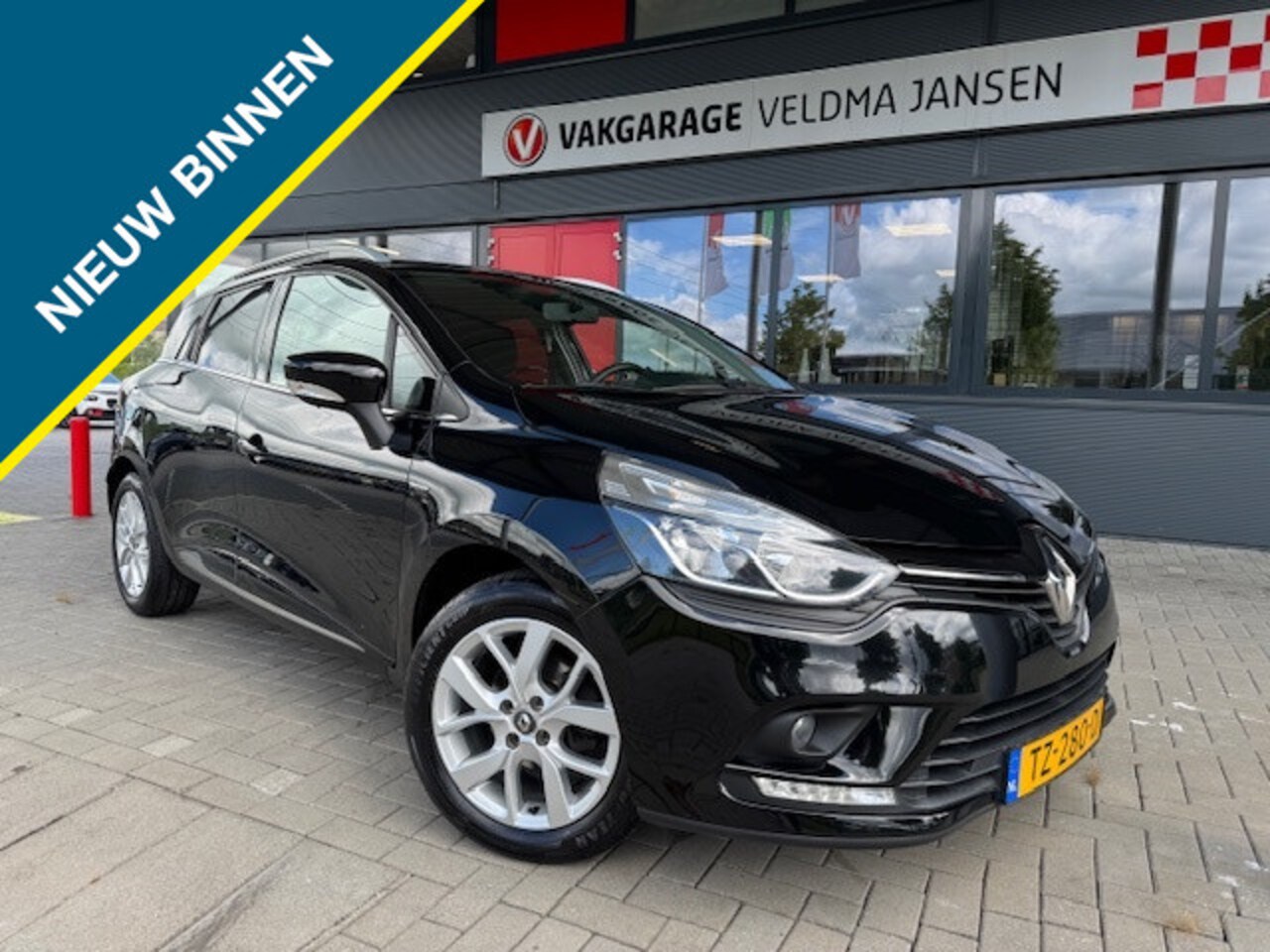 Renault Clio Estate - 0.9 TCe LIMITED EDITION + AIRCO/NAVI/CRUISE/PDC (1e EIG.) - AutoWereld.nl