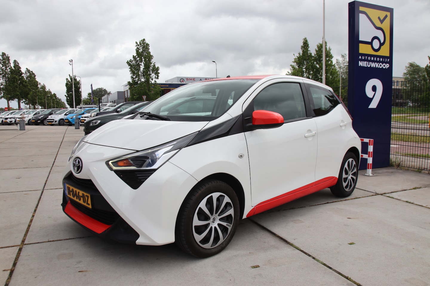 Toyota Aygo - 1.0 VVT-i x-play Sparco Carplay-Camera, NL auto, nieuwstaat!! Lente aanbieding! - AutoWereld.nl
