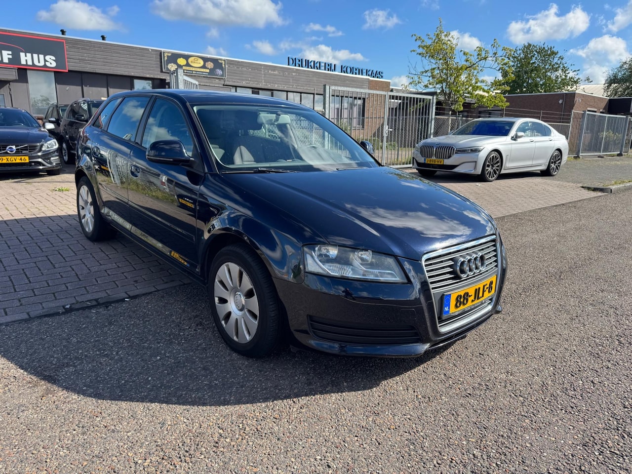 Audi A3 Sportback - 1.6 MP BENZIN 75 KW - AutoWereld.nl