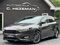 Ford Focus Wagon - 1.0 140PK ST-Line 1e eigenaar DealerOH LED Navigatie Stoel Stuur verwarming