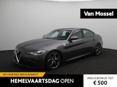 Alfa Romeo Giulia - 2.0 Turbo 300pk Aut. | Grigio Vesuvio | 19'' Velgen | Xenon | Leder | Navi | Squadra Tune