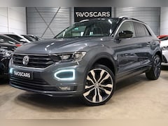 Volkswagen T-Roc - 1.5 TSI R-Line * Trekhaak - Virtual - Camera - 19" - LED - ACC - Lane