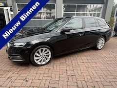 Skoda Octavia Combi - 1.4 TSI iV PHEV Business Edition Plus Bj 2020 Leer, Panodak, Schuifdak, Navi, 19inch 204pk