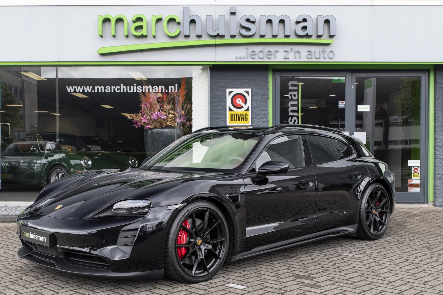 Porsche Taycan Sport Turismo - GTS 93 kWh / PANODAK / HEAD UP / NL AUTO / 1E EIG - AutoWereld.nl