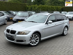 BMW 3-serie Touring - 318i Business Line|Nieuwe Ketting|Automaat|Cruise control|Leder|Climate control|Nette staa