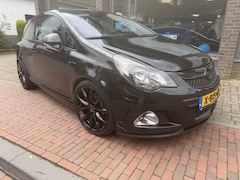 Opel Corsa - 1.6-16V T OPC Nürnb.*LEDER*NAVI