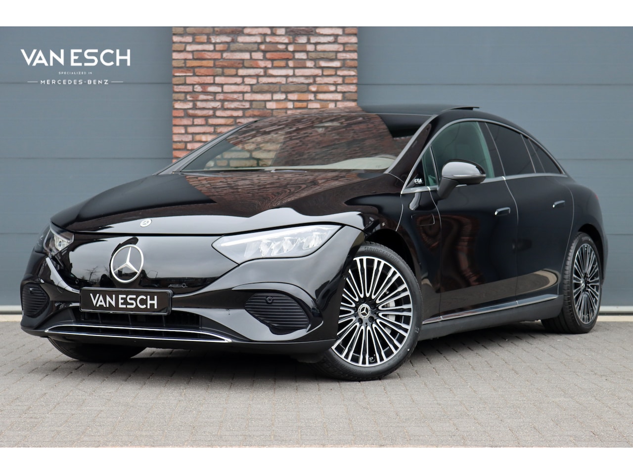 Mercedes-Benz EQE - 300 Business Line 89 kWh | MBUX Hyperscreen | Distronic | Memory | Panoramadak | Verwarmd - AutoWereld.nl