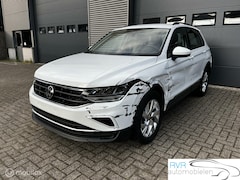 Volkswagen Tiguan - 2.0 TSI 4Motion NAVI / CRUISE / CAMERA