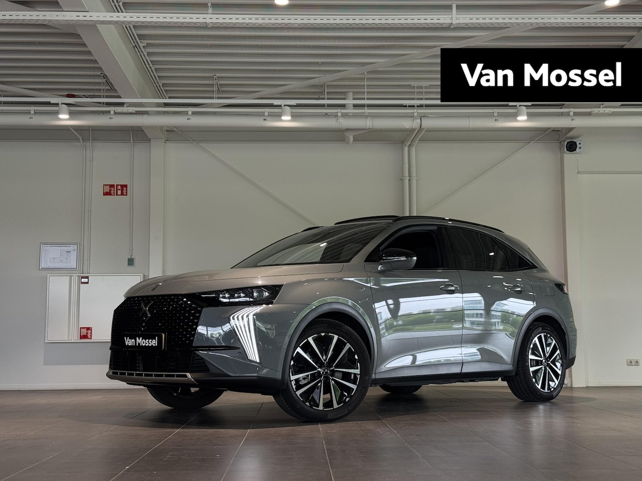 DS 7 - 1.6 PHEV 300 4x4 Etoile 1.6 PHEV 300 4x4 Etoile - AutoWereld.nl