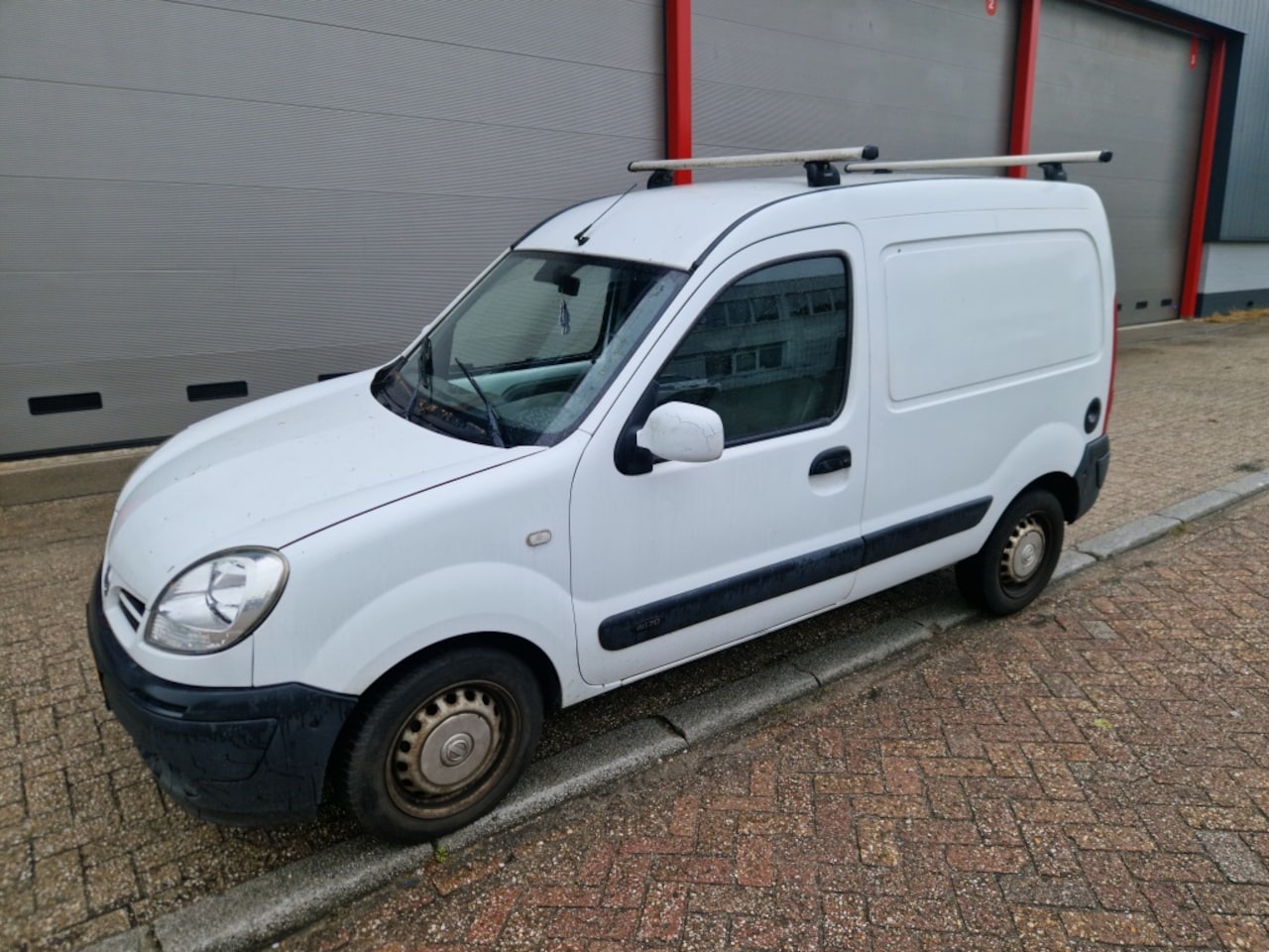 Nissan Kubistar - 1.5 dci apk gekeurd - AutoWereld.nl
